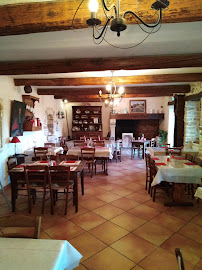 Atmosphère du Restaurant Auberge La Farigoule à Bidon - n°14