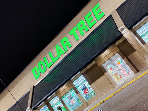 Dollar Store «Dollar Tree», reviews and photos, 2401 Fairview Ave N, Roseville, MN 55113, USA