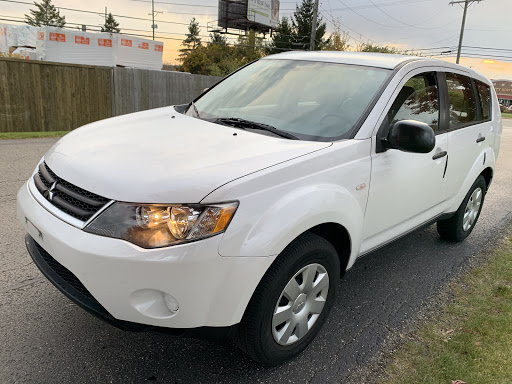 Used Car Dealer «Luxury Cars Xchange», reviews and photos, 15523 Weber Rd #103, Lockport, IL 60441, USA