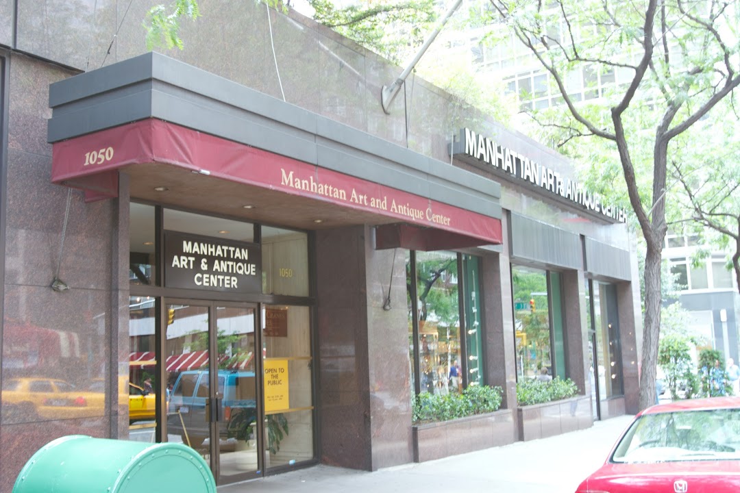 Manhattan Art & Antiques Center
