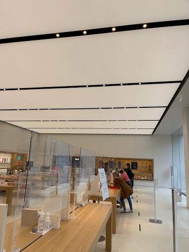 Computer Store «Apple Reston», reviews and photos, 11949 Market St, Reston, VA 20190, USA
