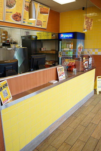Hungry Howies Pizza image 4