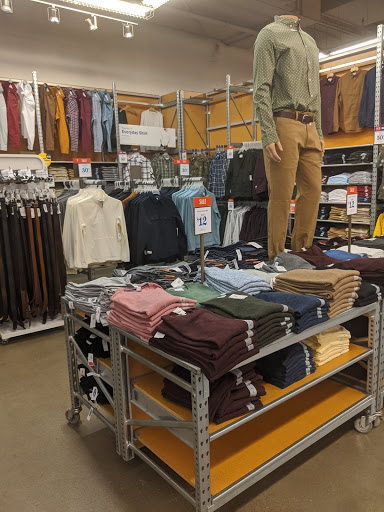 Clothing Store «Old Navy», reviews and photos, 40 Catherwood Rd, Ithaca, NY 14850, USA