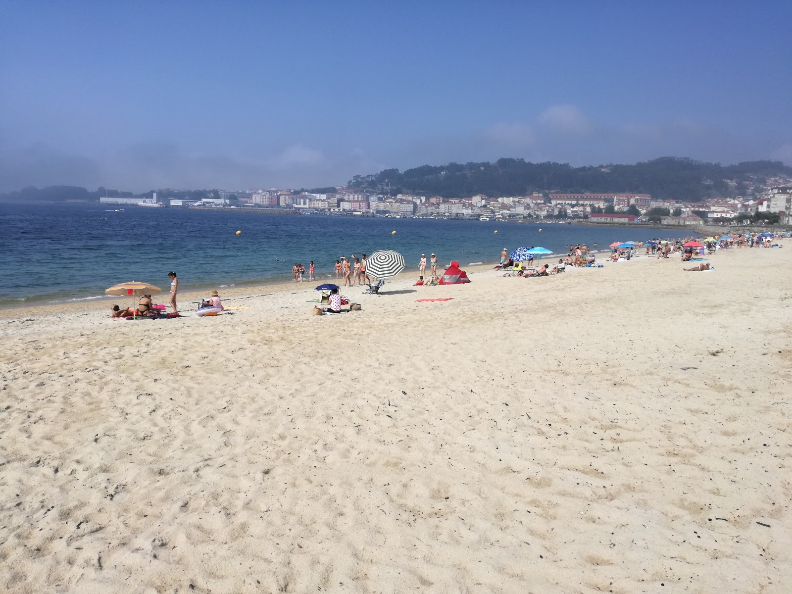 Praia de Rodeira'in fotoğrafı kısmen temiz temizlik seviyesi ile