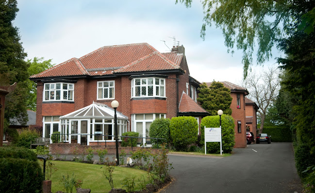 Reviews of Chase Park Neuro Centre in Newcastle upon Tyne - Retirement home