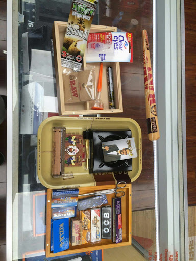 Tobacco Shop «Mr. Smoke», reviews and photos, 2020 West St ste D, Annapolis, MD 21401, USA