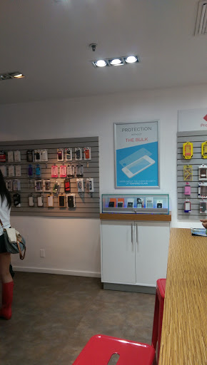 Mobile Phone Repair Shop «CPR Cell Phone Repair Downtown Miami», reviews and photos, 354 SE 1st St, Miami, FL 33131, USA