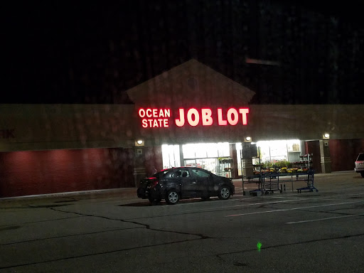 Discount Store «Ocean State Job Lot», reviews and photos, 288 E Main Rd, Middletown, RI 02842, USA
