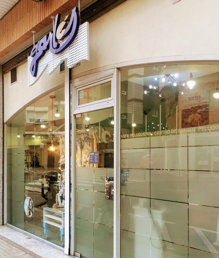 Peluquería Garlés / Centre d'imagte en Santa Coloma de Gramenet, Barcelona