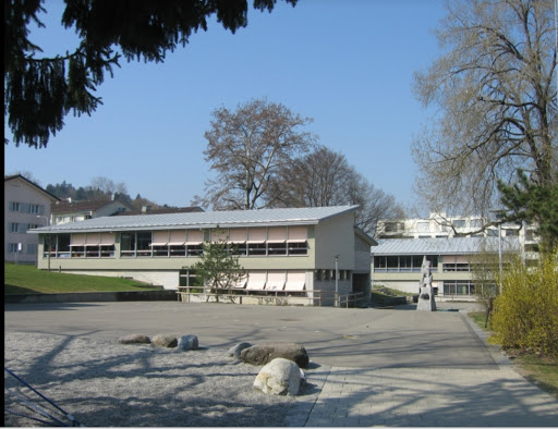Schulhaus Holderbach