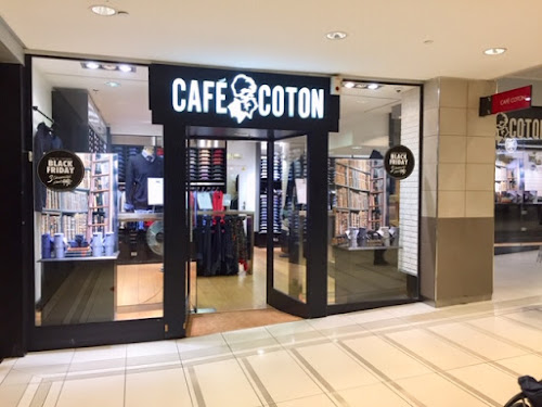 Magasin de vêtements pour hommes Café Coton Paris