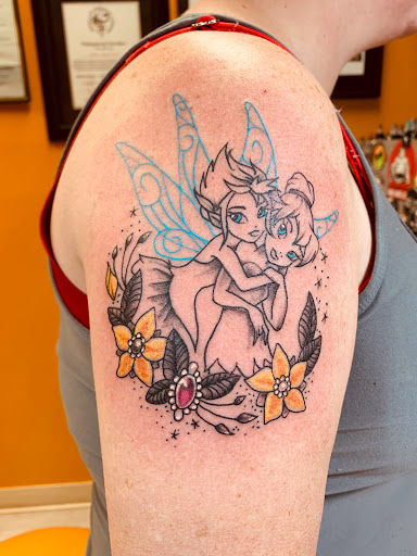 Tattoo Shop «Blue Fin Tattoos», reviews and photos, 2180 Perry Lane Rd, Brunswick, GA 31525, USA