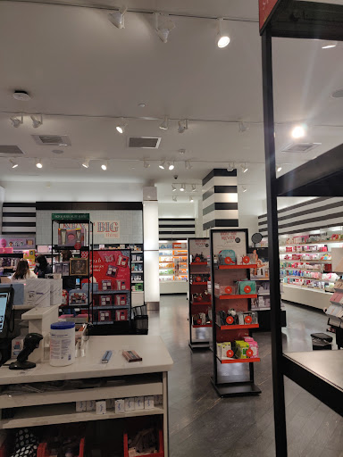 Cosmetics Store «SEPHORA», reviews and photos, 100 Cambridgeside Pl, Cambridge, MA 02141, USA
