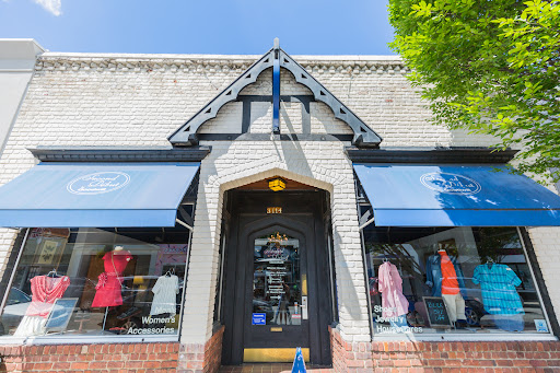 Thrift Store «Goodwill Second Debut Carytown», reviews and photos