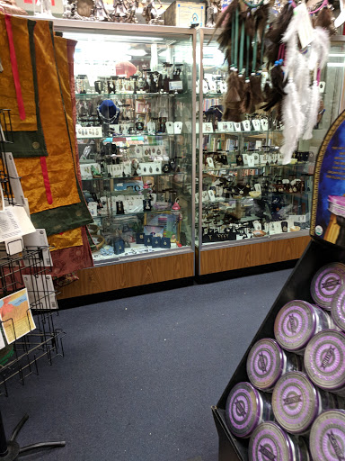 Book Store «Garland of Letters Bookstore», reviews and photos, 527 South St, Philadelphia, PA 19147, USA