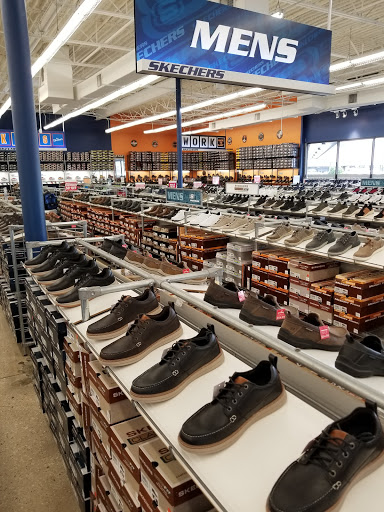 SKECHERS Warehouse Outlet