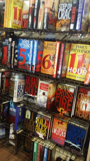 Used Book Store «Bring Your Old Books», reviews and photos, 48551 Van Dyke, Shelby Charter Township, MI 48317, USA