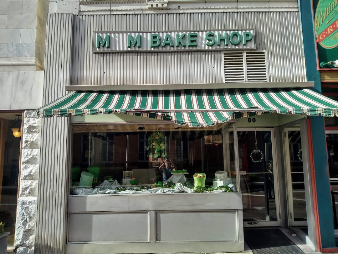 M & M Bakery