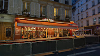 Atmosphère du Restaurant de spécialités du sud-ouest de la France Chez Papa à Paris - n°2