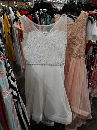 Shopping Mall «Dutch Square Mall», reviews and photos, 421 Bush River Rd, Columbia, SC 29210, USA