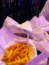 Frites au fromage du Restaurant de hamburgers Gomu à Paris - n°9