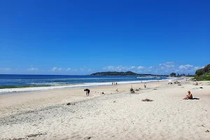Belongil Beach image
