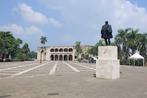 Plaza de la Hispanidad or Spain image