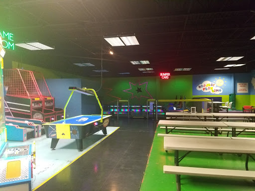 Bowling Alley «Strikes & Spares Entertainment Center», reviews and photos, 5419 N. Grape Rd., Mishawaka, IN 46545, USA