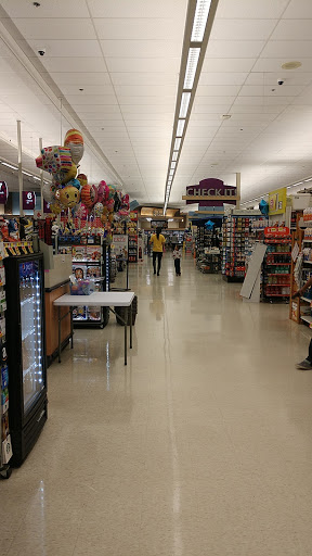 Grocery Store «Stop & Shop», reviews and photos, 44 Fenn Rd, Newington, CT 06111, USA