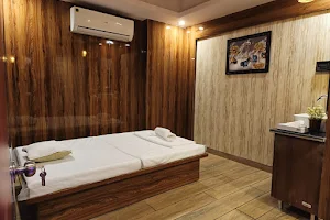 Sukoon Luxury WellNess Spa Dwarka | Best Spa | Couples Spa | Best Female to Male Spa Centre image