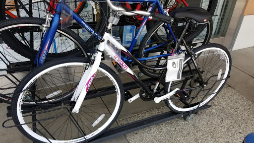 Sporting Goods Store «Big 5 Sporting Goods», reviews and photos, 18621 Main St, Huntington Beach, CA 92648, USA