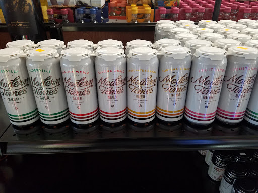 Liquor Store «Country Club Liquors», reviews and photos, 74495 CA-111, Palm Desert, CA 92260, USA