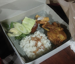 Nasi Bebek Sambel kemangi photo