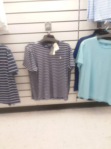 Shoe Store «Shoe Carnival», reviews and photos, 354 S Randall Rd, South Elgin, IL 60177, USA