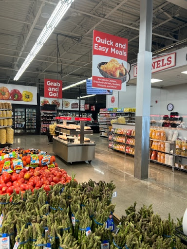 Restaurant Supply Store «Gordon Food Service Store», reviews and photos, 5720 N Telegraph Rd, Dearborn Heights, MI 48127, USA