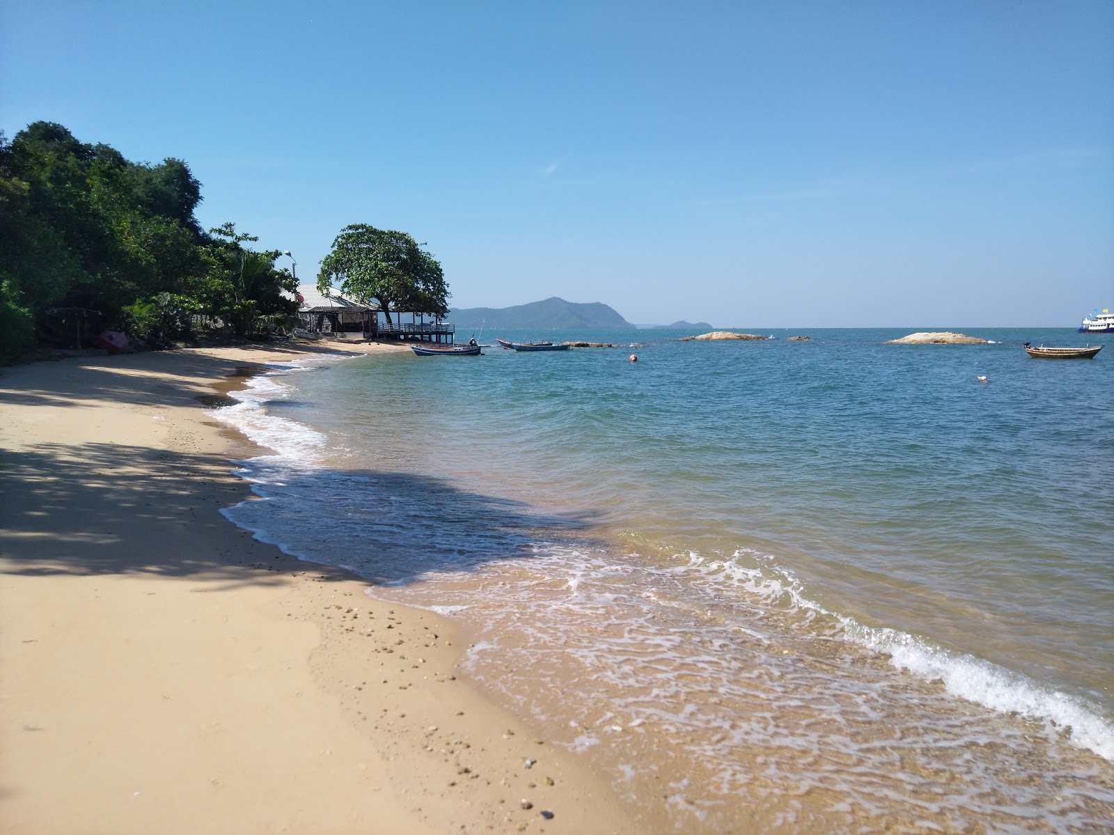Foto di Pattaya Paradise Beach con una costa spaziosa