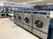 Bailey's Coin Laundry and Self Service Car Wash - Photo 9 - Car repair in Greenville, SC, Greenville