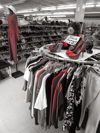 Thrift Store «The Kindness Wave Foundation Thrift Store», reviews and photos, 6210 Seminole Blvd, Seminole, FL 33772, USA