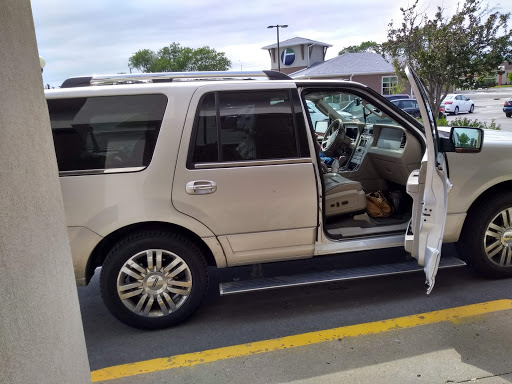 Tire Shop «Firestone Complete Auto Care», reviews and photos, 4323 Fleur Dr, Des Moines, IA 50321, USA