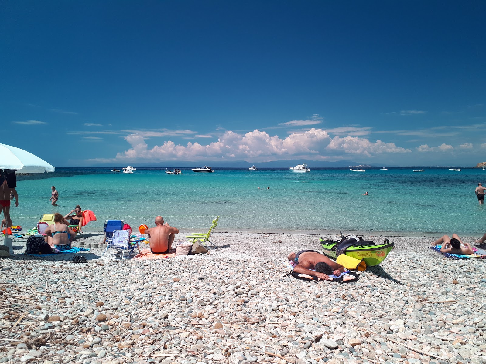 Spiaggia di Mari Pintau'in fotoğrafı doğal alan içinde bulunmaktadır