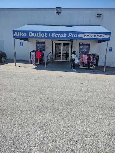 Uniform Store «Scrub Pro Uniforms & Alko Clothing Outlet», reviews and photos, 8801 Kelso Dr, Baltimore, MD 21221, USA