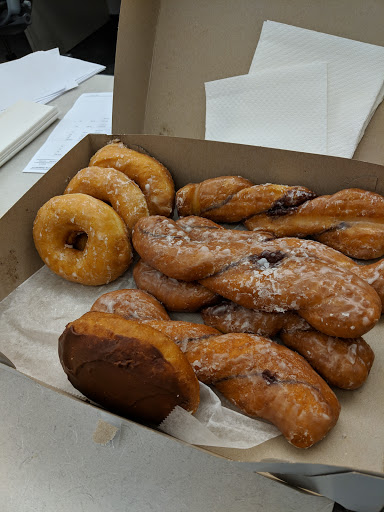 Donut Shop «Fluffy Fresh Donuts», reviews and photos, 5729 Johnson Dr, Shawnee Mission, KS 66202, USA