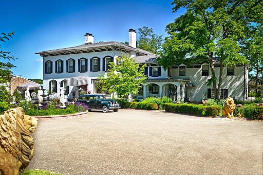 Hotel «Maxwell Mansion», reviews and photos, 421 Baker St, Lake Geneva, WI 53147, USA