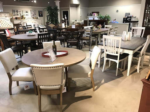 Furniture Store «Gibson Furniture and Patio», reviews and photos, 141 N Water Ave, Gallatin, TN 37066, USA