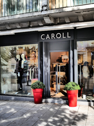 Magasin de vêtements pour femmes CAROLL Aix-les-Bains
