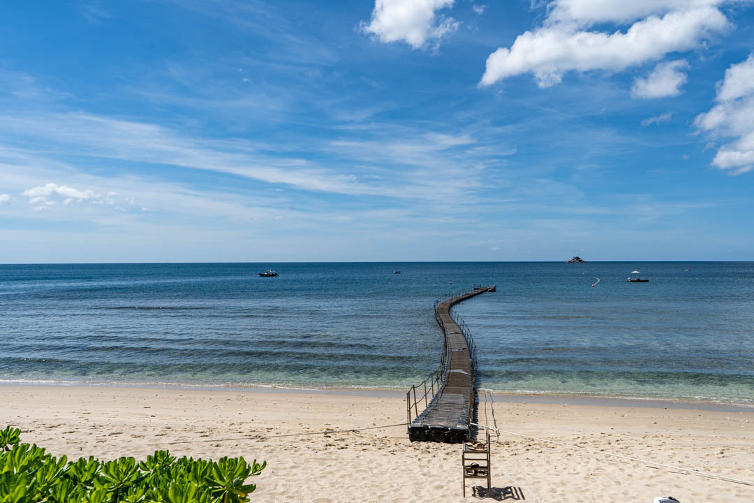 Trisara Beach'in fotoğrafı küçük koy ile birlikte