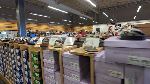 Shoe Store «DSW Designer Shoe Warehouse», reviews and photos, 11500 Burleigh St., Wauwatosa, WI 53222, USA