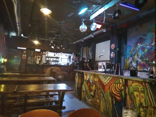 Graffiti Bar & Club