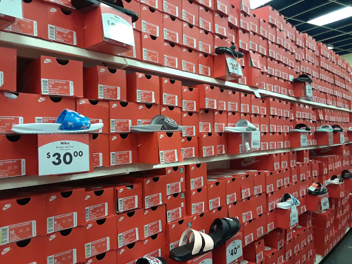 Shoe Store «Shoe Carnival», reviews and photos, 2633 Lakewood Village Dr, North Little Rock, AR 72116, USA