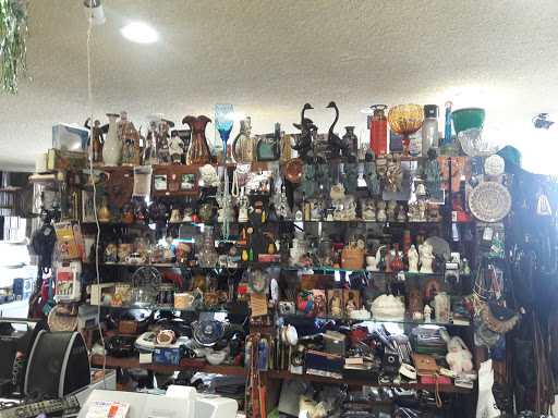 Thrift Store «Community Thrift Store», reviews and photos, 3237 E Florence Ave, Huntington Park, CA 90255, USA
